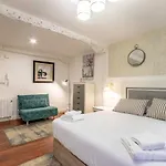 Appartement Old Town Xi By Aston