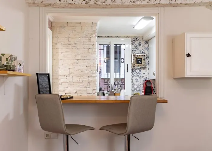 Old Town Xi By Aston *